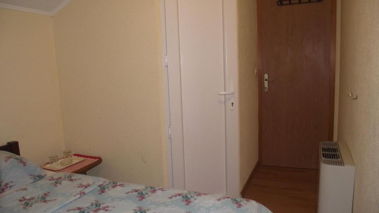 Pansion Laktasi Laktaši Exterior foto