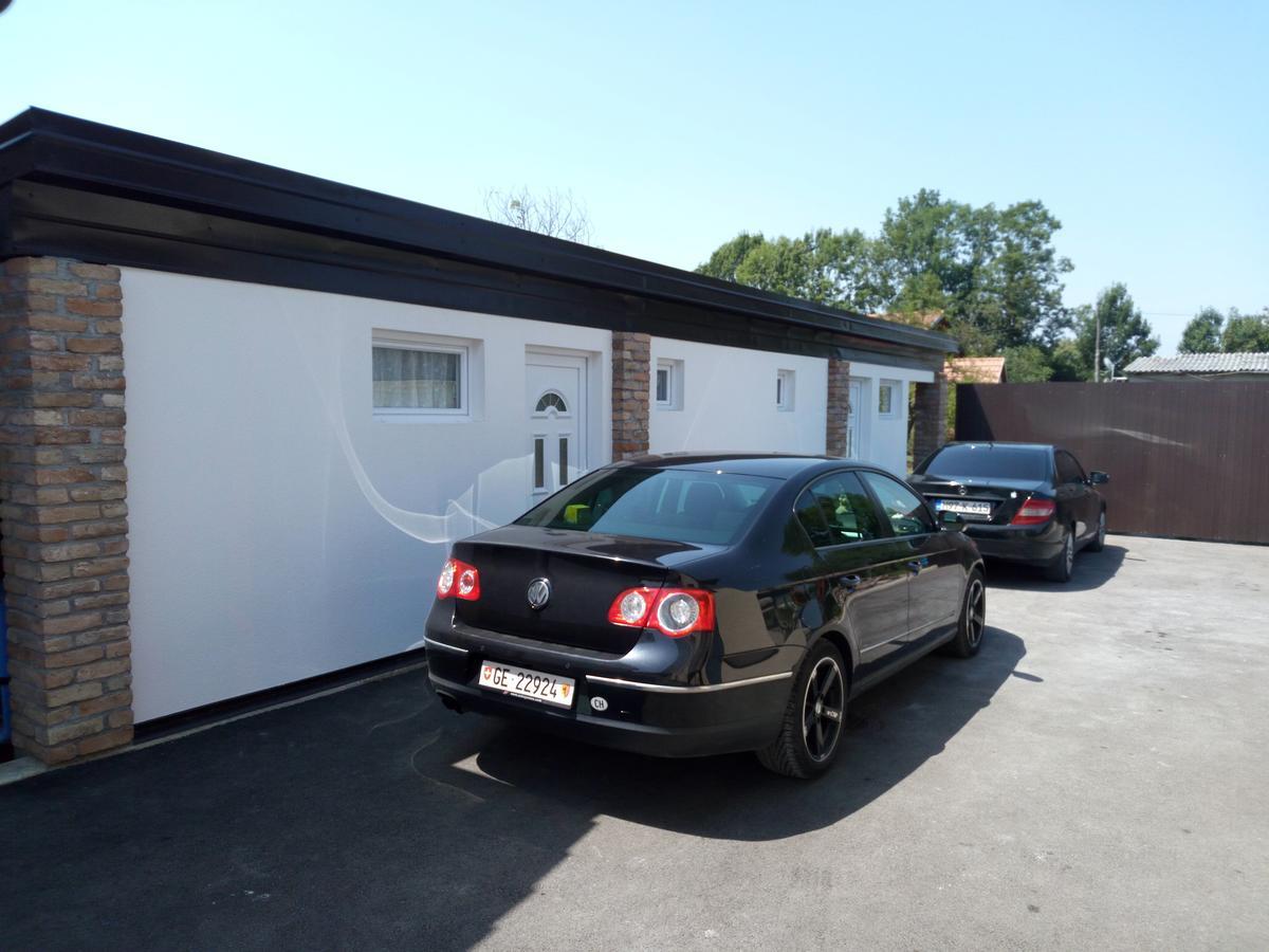 Pansion Laktasi Laktaši Exterior foto
